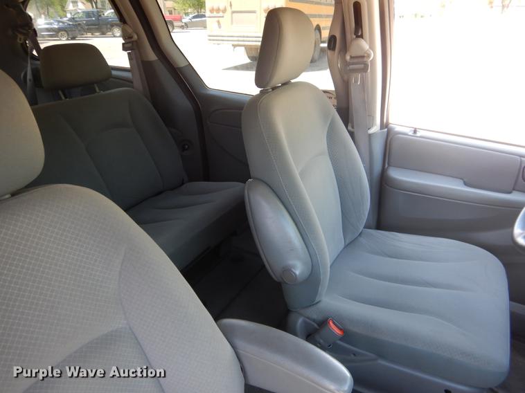 image for item DG5792 2007 Dodge Grand Caravan van