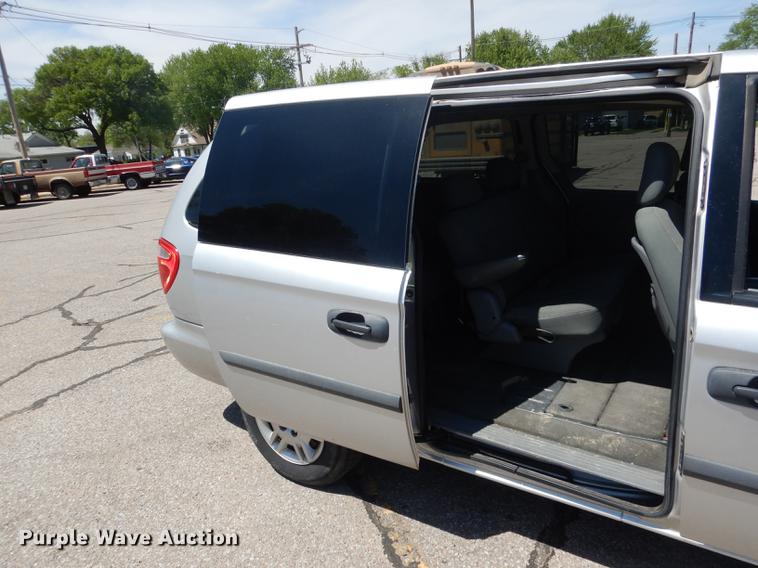 image for item DG5792 2007 Dodge Grand Caravan van