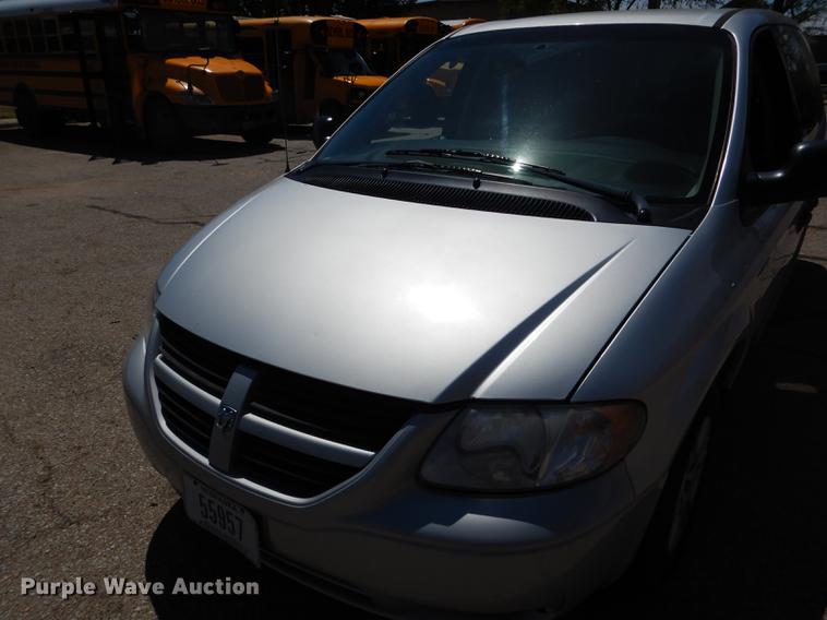 image for item DG5792 2007 Dodge Grand Caravan van