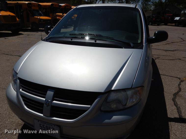image for item DG5792 2007 Dodge Grand Caravan van