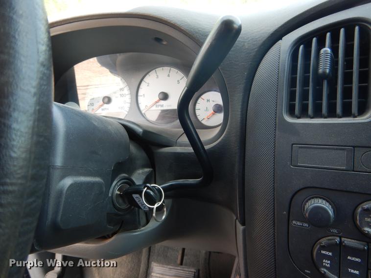 image for item DG5793 2005 Dodge Grand Caravan van