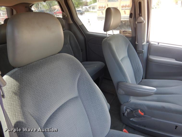 image for item DG5793 2005 Dodge Grand Caravan van