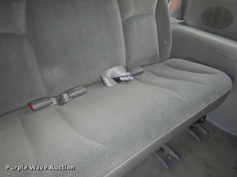 image for item DG5793 2005 Dodge Grand Caravan van