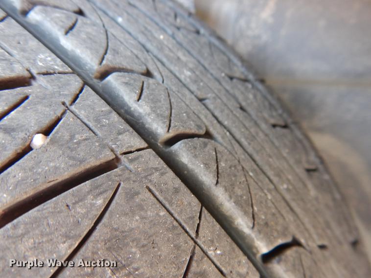 image for item DG5793 2005 Dodge Grand Caravan van