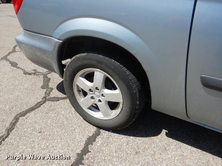 image for item DG5793 2005 Dodge Grand Caravan van