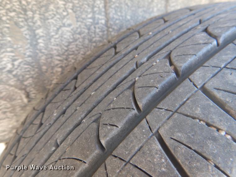 image for item DG5793 2005 Dodge Grand Caravan van