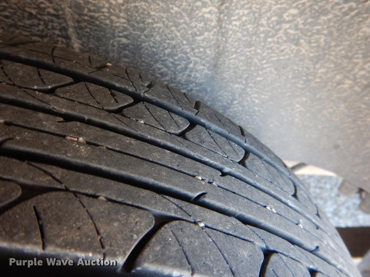 image for item DG5793 2005 Dodge Grand Caravan van