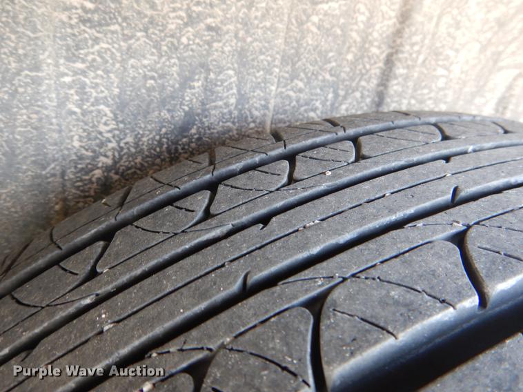 image for item DG5793 2005 Dodge Grand Caravan van