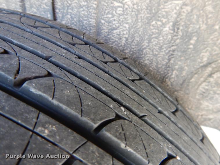 image for item DG5793 2005 Dodge Grand Caravan van