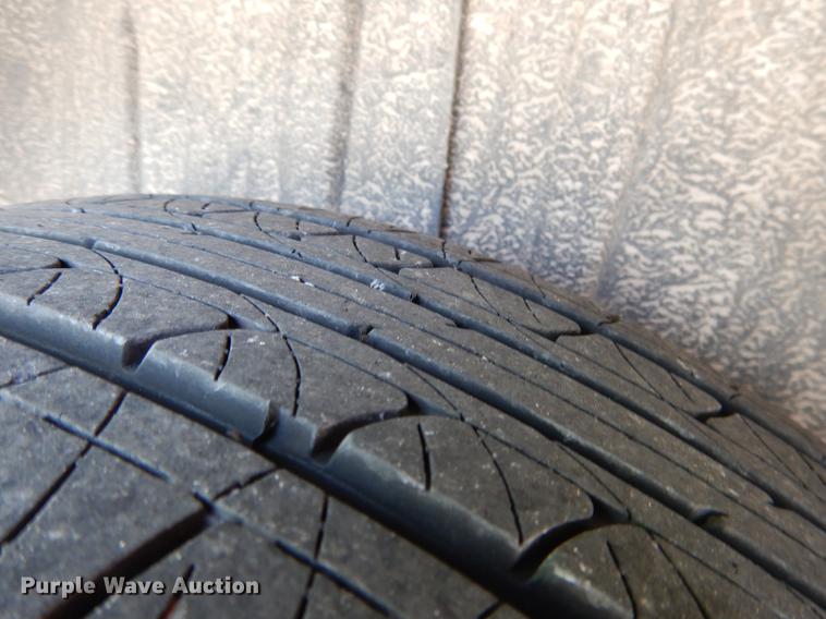 image for item DG5793 2005 Dodge Grand Caravan van