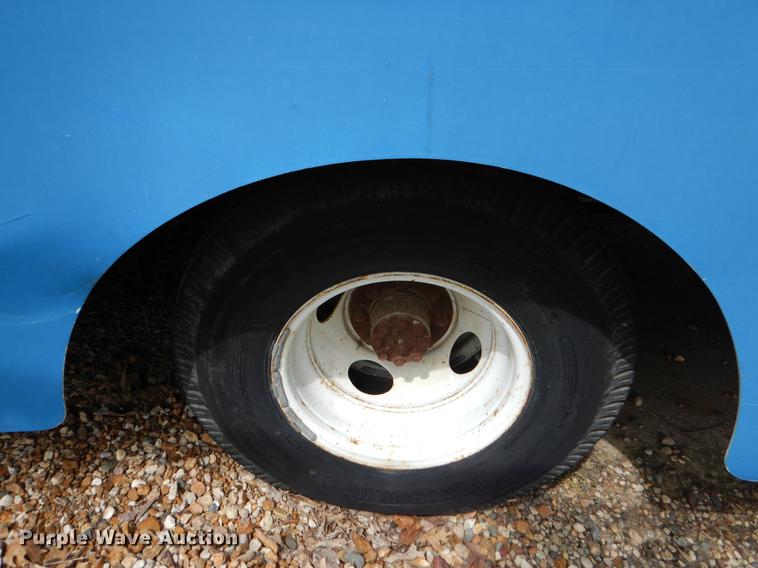 image for item DY9830 1990 Chevrolet P30 Route Star delivery truck