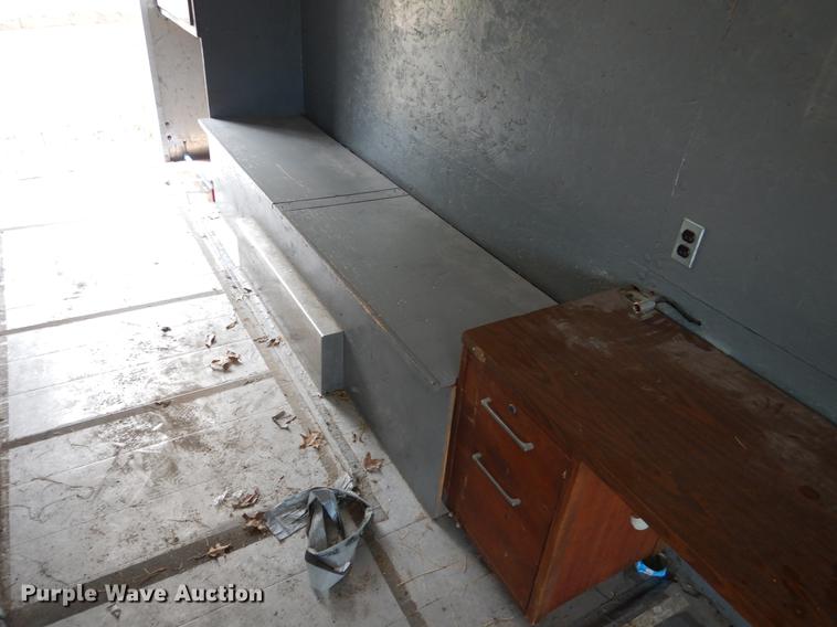 image for item DY9830 1990 Chevrolet P30 Route Star delivery truck