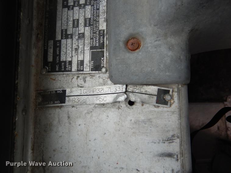 image for item DY9830 1990 Chevrolet P30 Route Star delivery truck