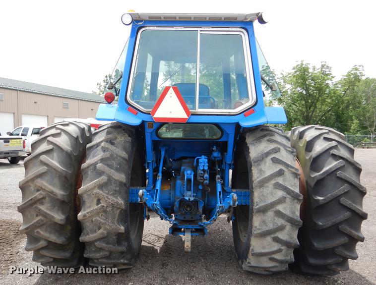 image for item DY9832 Ford 7710 tractor