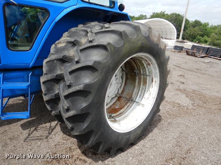 image for item DY9832 Ford 7710 tractor