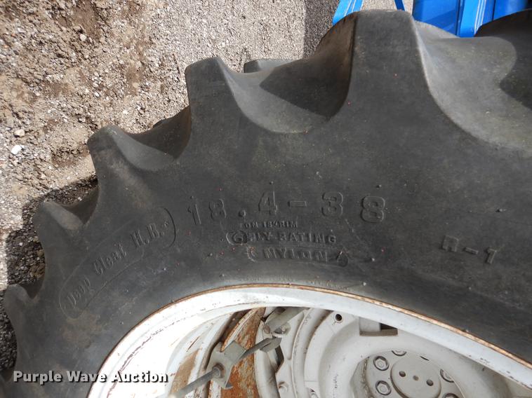 image for item DY9832 Ford 7710 tractor