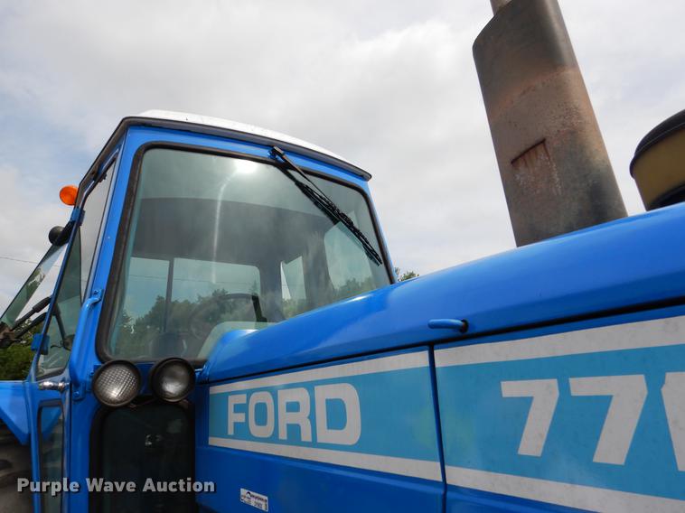 image for item DY9832 Ford 7710 tractor