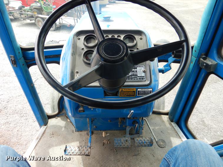 image for item DY9832 Ford 7710 tractor