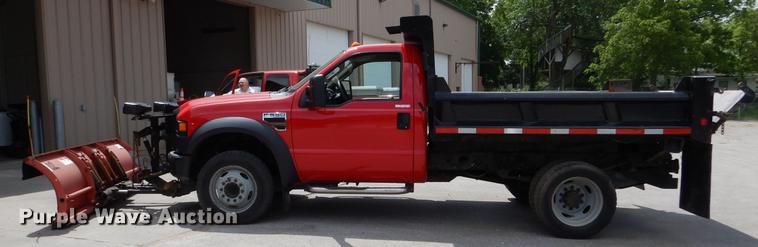 image for item DY9833 2008 Ford F550 Super Duty dump truck