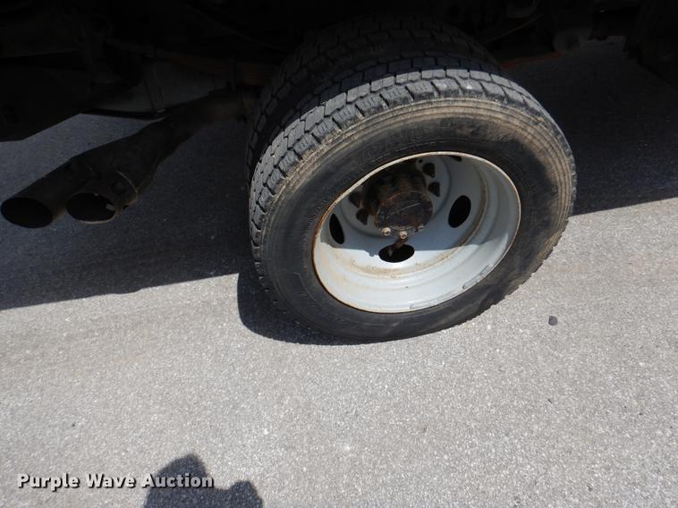 image for item DY9833 2008 Ford F550 Super Duty dump truck