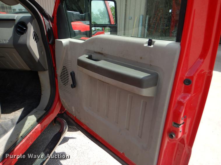 image for item DY9833 2008 Ford F550 Super Duty dump truck