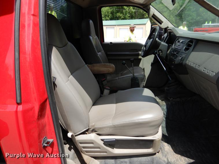 image for item DY9833 2008 Ford F550 Super Duty dump truck