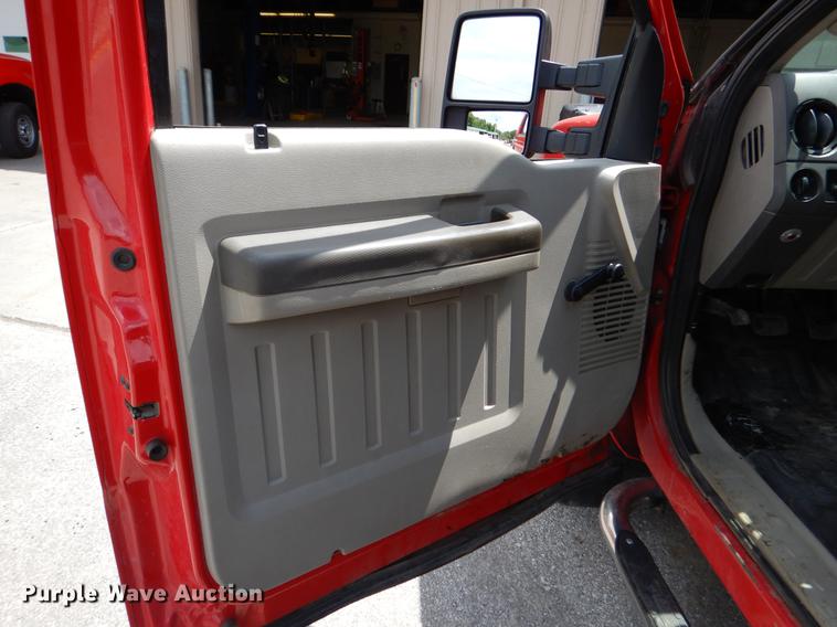 image for item DY9833 2008 Ford F550 Super Duty dump truck