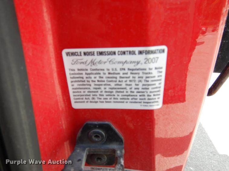 image for item DY9833 2008 Ford F550 Super Duty dump truck