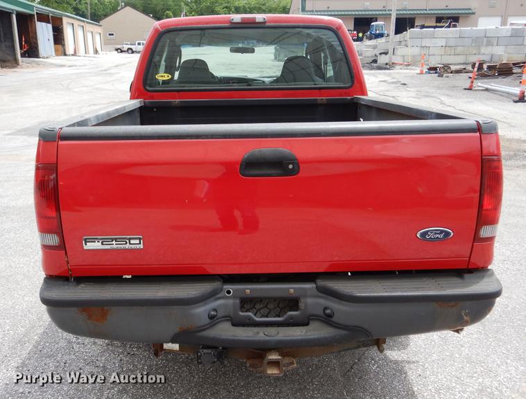 image for item DY9834 2006 Ford F250 Super Duty SuperCab pickup truck