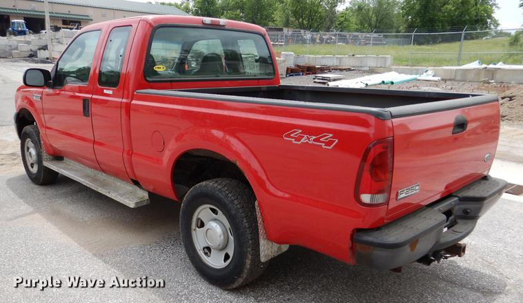 image for item DY9834 2006 Ford F250 Super Duty SuperCab pickup truck