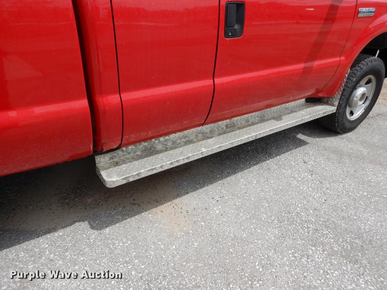 image for item DY9834 2006 Ford F250 Super Duty SuperCab pickup truck