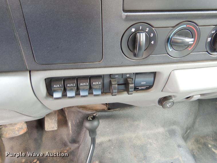 image for item DY9834 2006 Ford F250 Super Duty SuperCab pickup truck