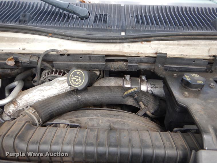 image for item ED9260 2004 Ford E350 Super Duty van
