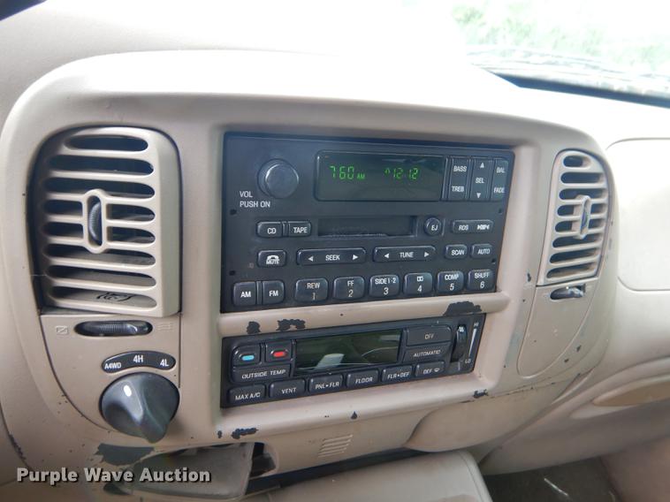 image for item ED9262 2001 Ford Expedition SUV