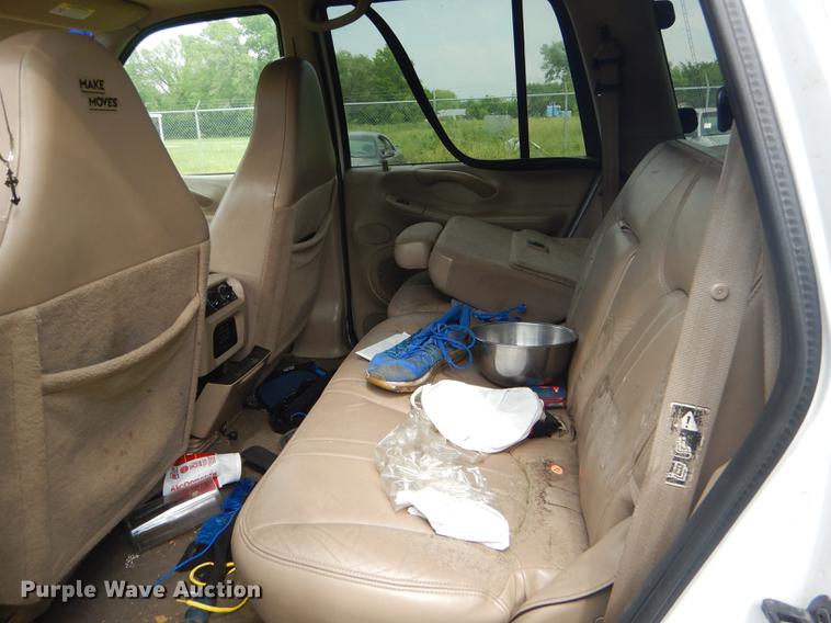 image for item ED9262 2001 Ford Expedition SUV