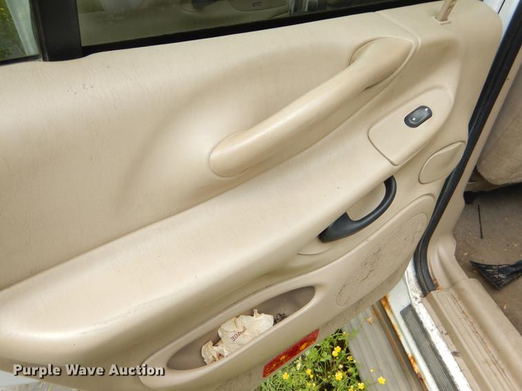 image for item ED9262 2001 Ford Expedition SUV