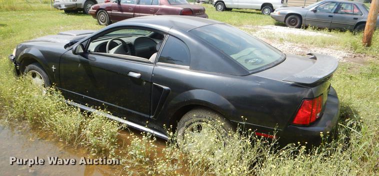 image for item ED9264 2000 Ford Mustang