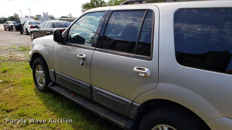 image for item EN9965 2005 Ford Expedition SUV