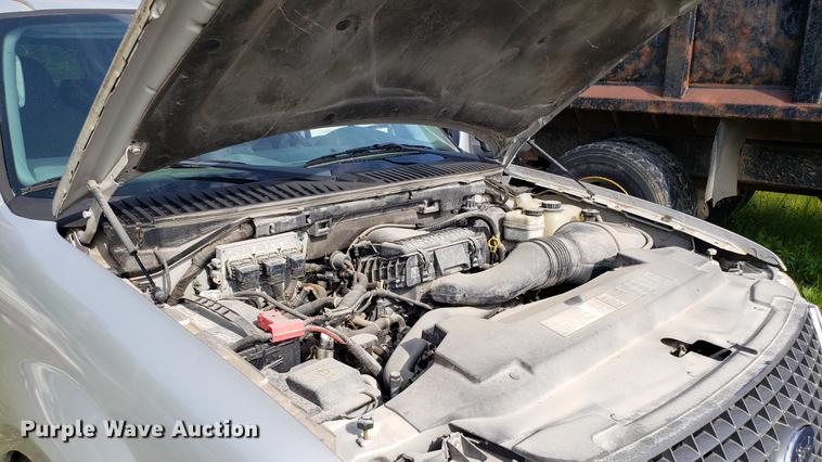 image for item EN9965 2005 Ford Expedition SUV
