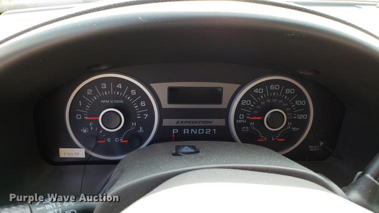 image for item EN9965 2005 Ford Expedition SUV