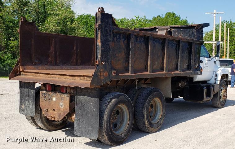 image for item EN9966 2002 GMC C8500 dump truck