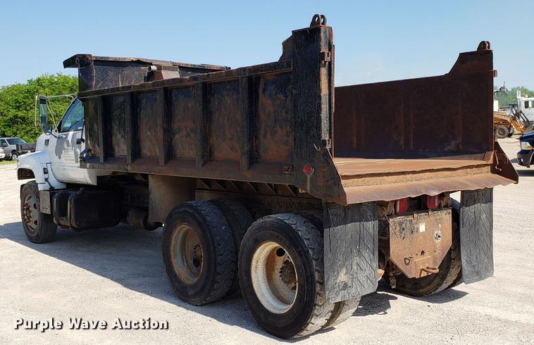 image for item EN9966 2002 GMC C8500 dump truck