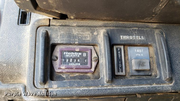 image for item EN9966 2002 GMC C8500 dump truck