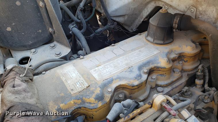 image for item EN9966 2002 GMC C8500 dump truck