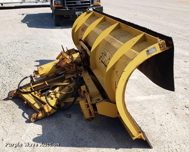 image for item EN9966 2002 GMC C8500 dump truck