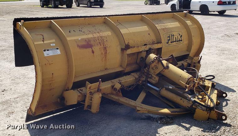 image for item EN9966 2002 GMC C8500 dump truck