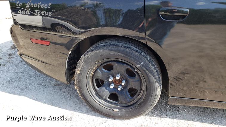 image for item EN9969 2011 Dodge Charger Police