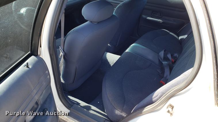 image for item EN9970 2001 Ford Crown Victoria Police Interceptor