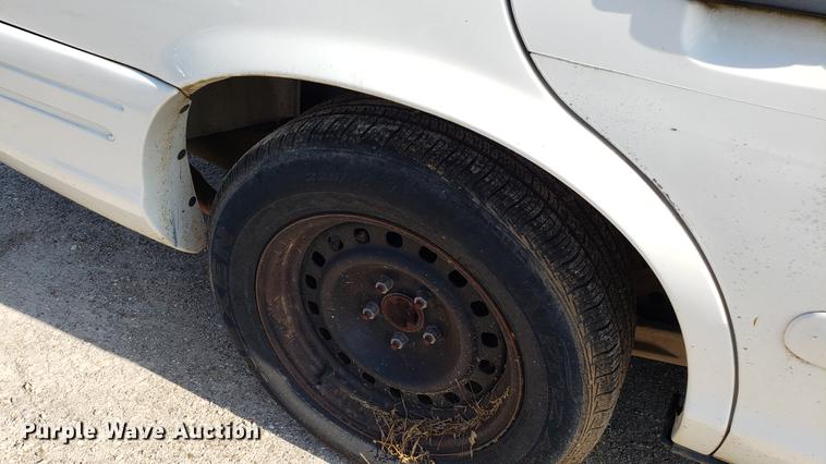 image for item EN9970 2001 Ford Crown Victoria Police Interceptor