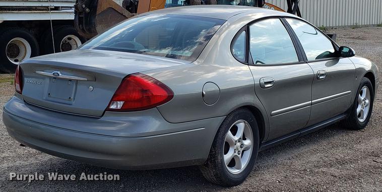 image for item EN9971 2001 Ford Taurus
